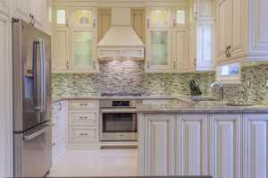 Traditional Kitchens-109