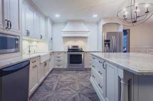 Traditional Kitchens-117